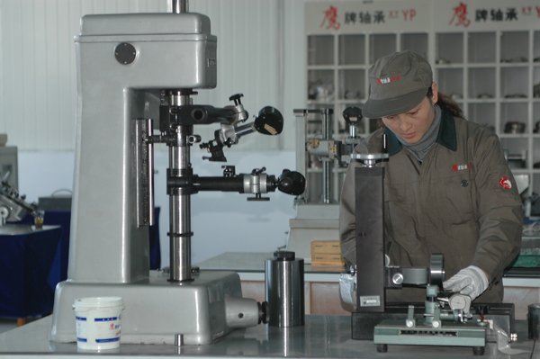 鷹牌(pai)軸承(cheng)-檢測(ce)産品(pin)粗糙(cao)度