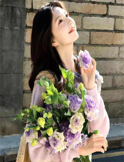 豐滿的女鄰居在線觀看潦草影院_女人蔭蒂被添全過程視頻